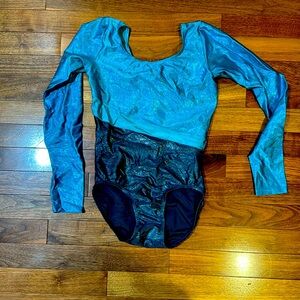 Veva girls size 12 Leo